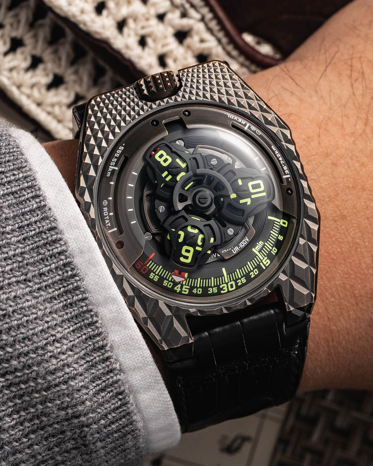 UR-100 special watch | URWERK, Swiss watchmakers