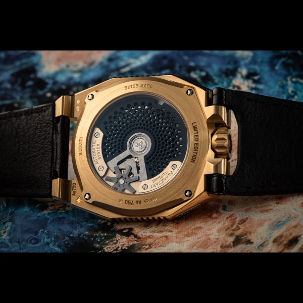 Swiss timepieces Satellite UR-100 gold