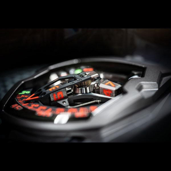 URWERK UR-210 Final, satellite watch