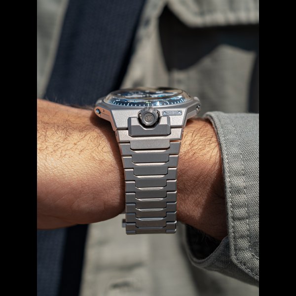 Swiss timepieces Special project watch UR-10