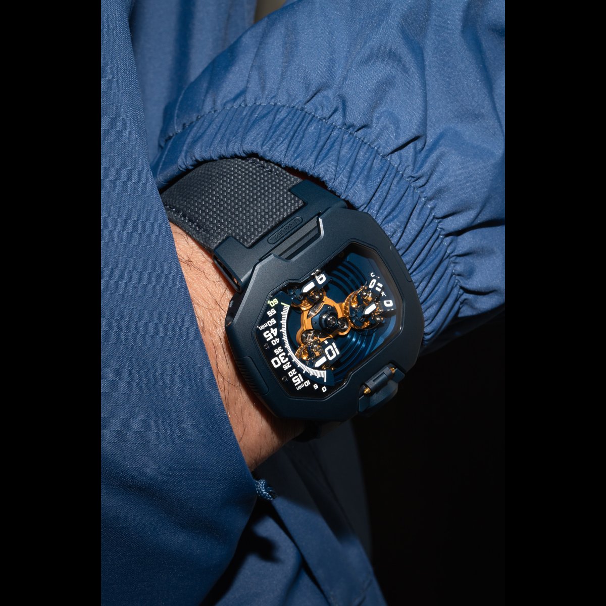 URWERK UR-120 Blue Planet