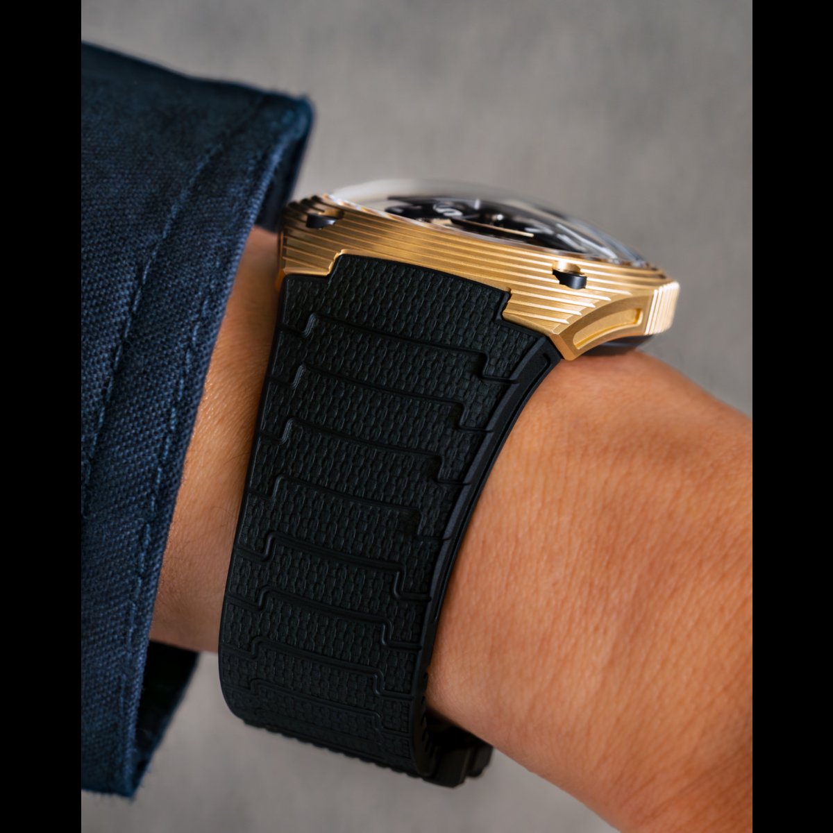 URWERK Golden Scorpion