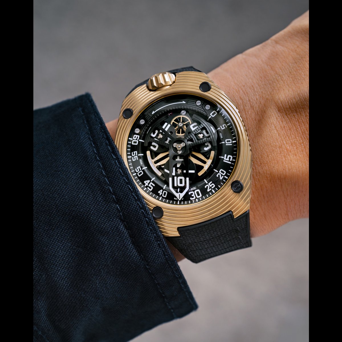 URWERK Golden Scorpion